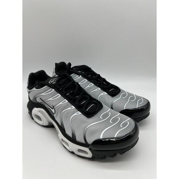 Nike Air Max Plus (GS) Black/Metallic Silver CD0609-018 Youth's 7Y/Women's 8.5 - Picture 11 of 12